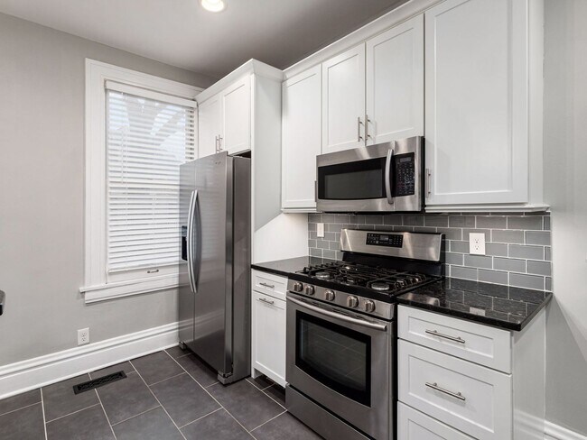 Foto del edificio - Central German Village Location!