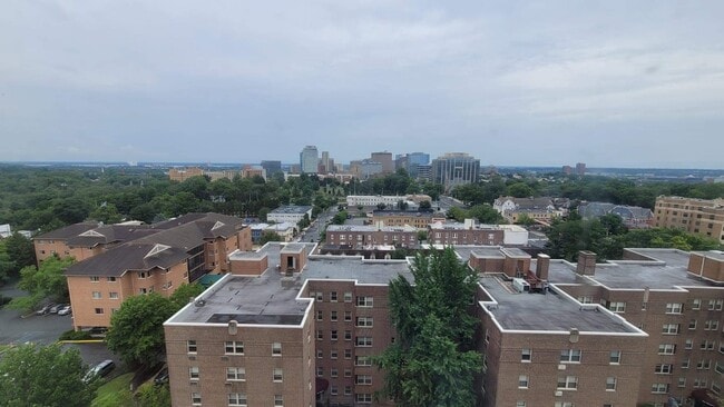 Photo - 1301 N Harrison St House