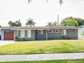 Building Photo - 6920 E Bacarro St