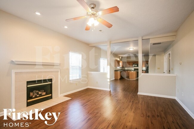 Building Photo - 11641 Eldridge Dr