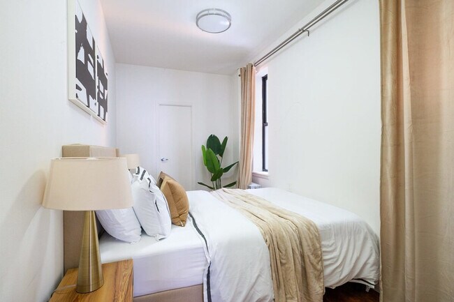 Foto del edificio - 1288 1st Ave