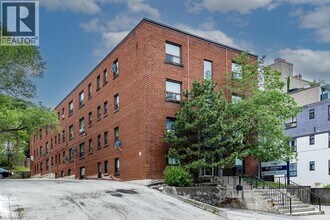 Building Photo - 118 St Joseph's Dr