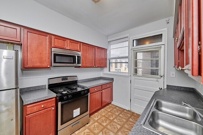 Foto del edificio - 5453 S Everett Ave