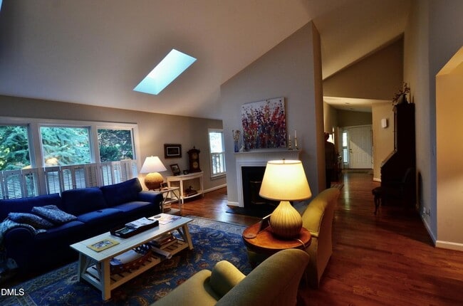 Foto del edificio - 531 Weathersfield