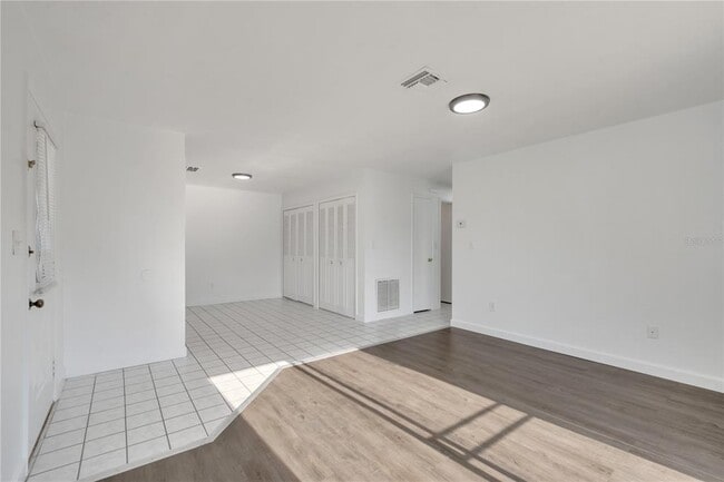 Building Photo - 2480 Ave B SW