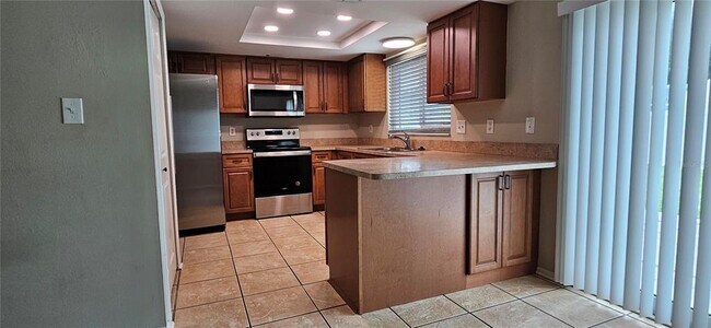 Foto del edificio - 2842 Indianwood Dr