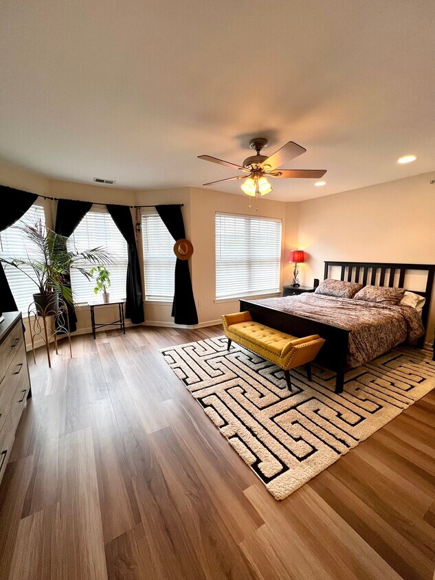 Foto principal - 118 Adamecs Way