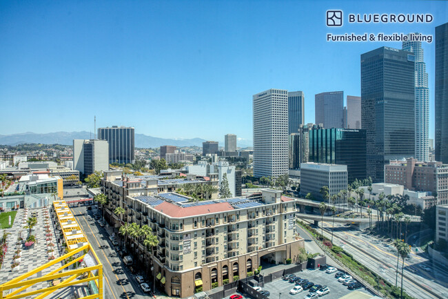 Foto del edificio - 1010 Wilshire Blvd