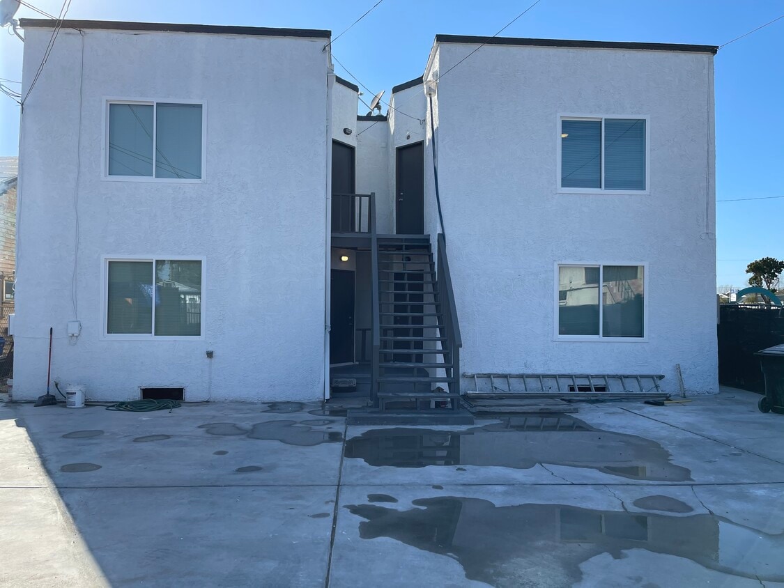 Each apartment has private entrance in back of building - 4606 S Normandie Ave