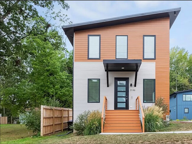 Building Photo - 3146 Rowena Ave