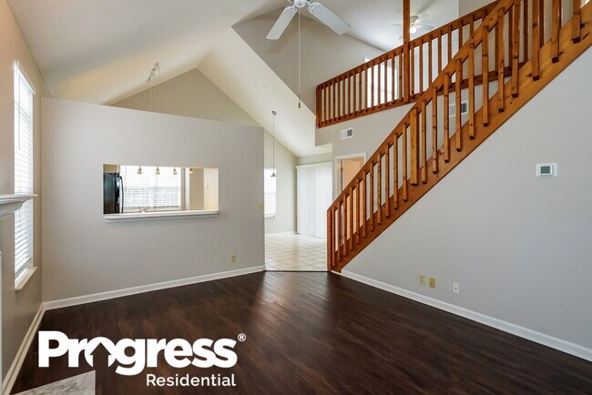 Building Photo - 703 Hayling Ct