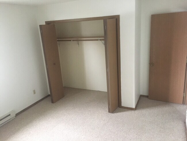 Building Photo - Welco West Apartment