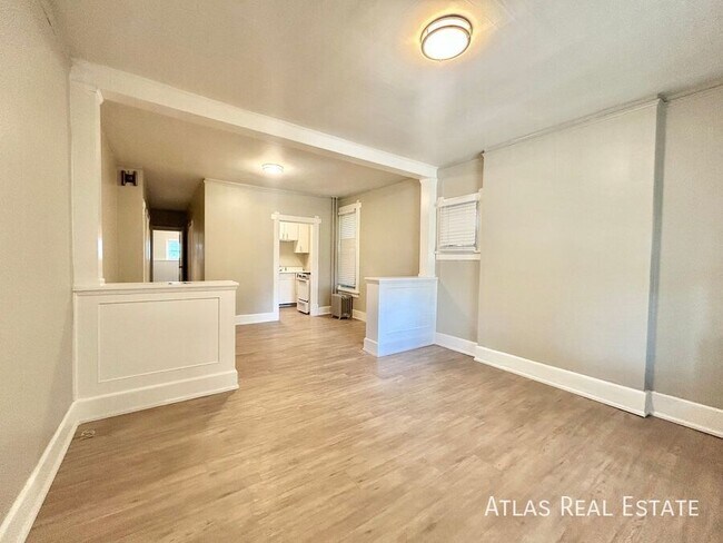 Foto del edificio - 3269 W Hayward Pl
