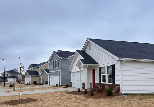 Building Photo - 239 Isabella Way