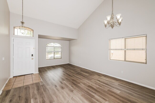 Foto del edificio - 8633 W Cordes Rd