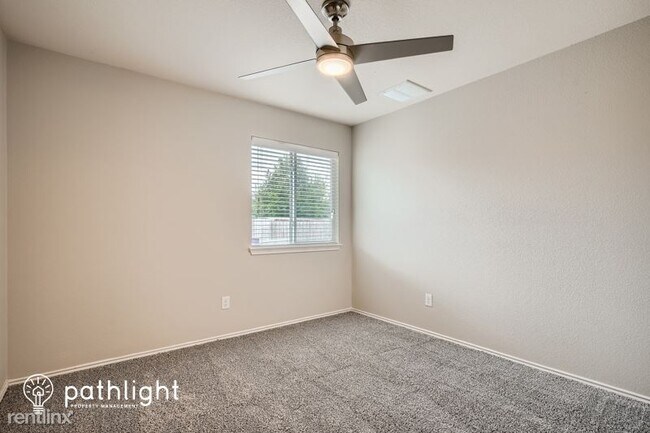 Foto del edificio - 3 br, 2 bath House - 11301 Burton Street UNIT