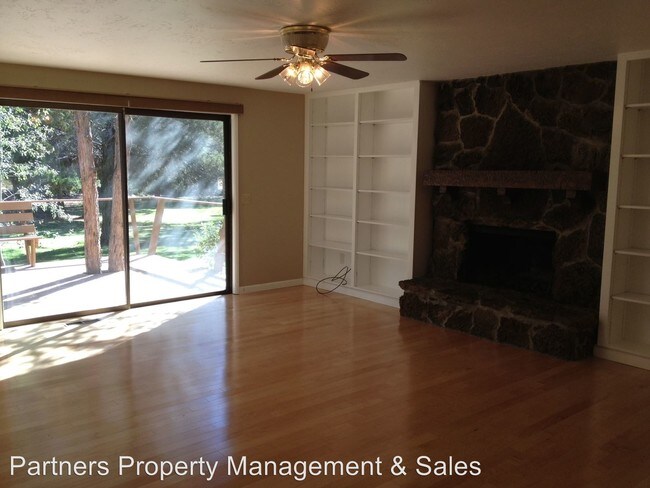 Building Photo - 61248 Kwinnum Dr