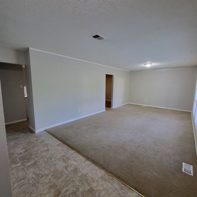 Building Photo - Rosevalley Retreat: Private, Peaceful, Per...