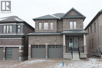 Building Photo - 149 Blacklock St