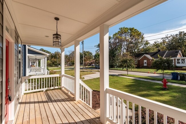 Building Photo - Raleigh 3 Bedroom Home