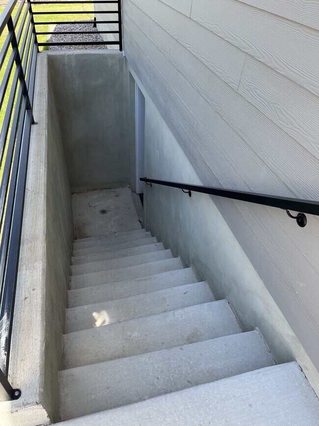 Foto del edificio - Spacious 3 Bed Downstairs Duplex