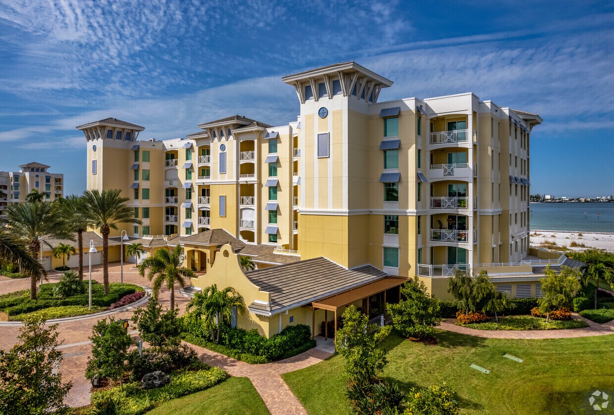 Primary Photo - Sunset Pointe at Collany Key