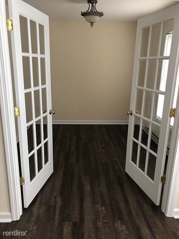 Foto principal - 1 br, 1 bath Apartment - 1 Cheryl Lane
