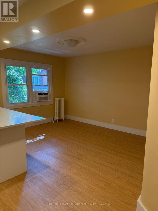 Building Photo - 6 - 78 FIFTH AVENUE