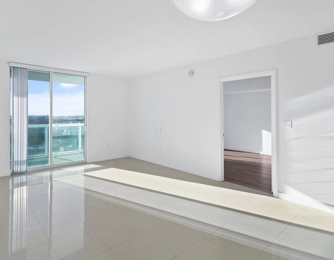 Foto del edificio - 1800 N Bayshore Dr