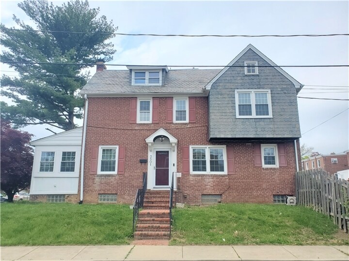 Primary Photo - 3501 N Madison St