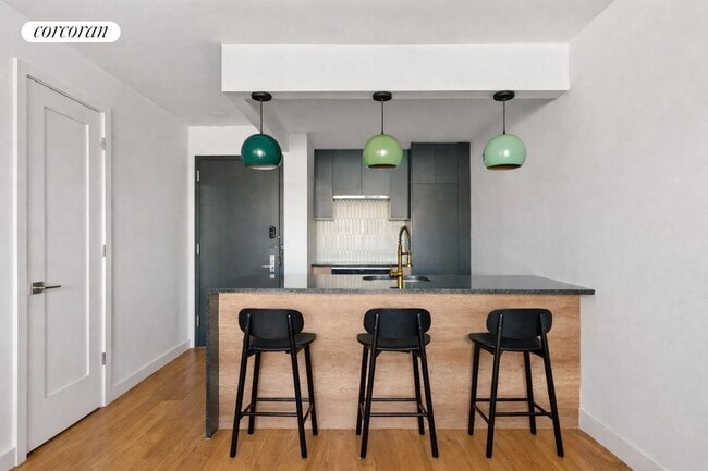 Building Photo - 52 Herbert St