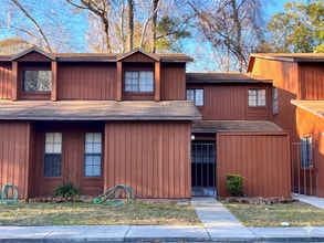 Building Photo - 5745 SW 10th Pl