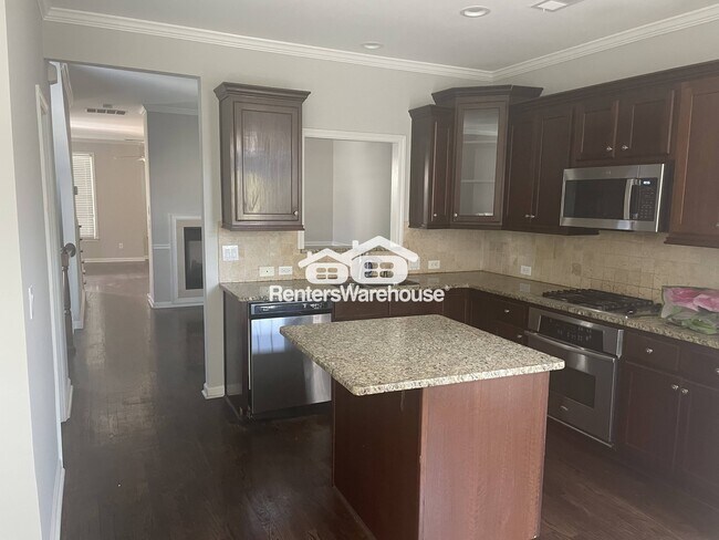 Foto del edificio - 1213 Discover Green Ln