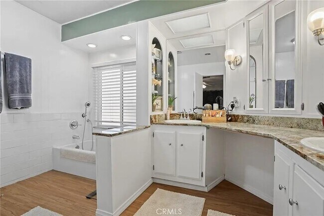 Foto del edificio - 3883 Buchanan St