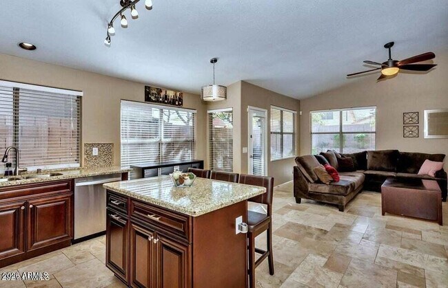 Foto del edificio - 20729 N 37th Way