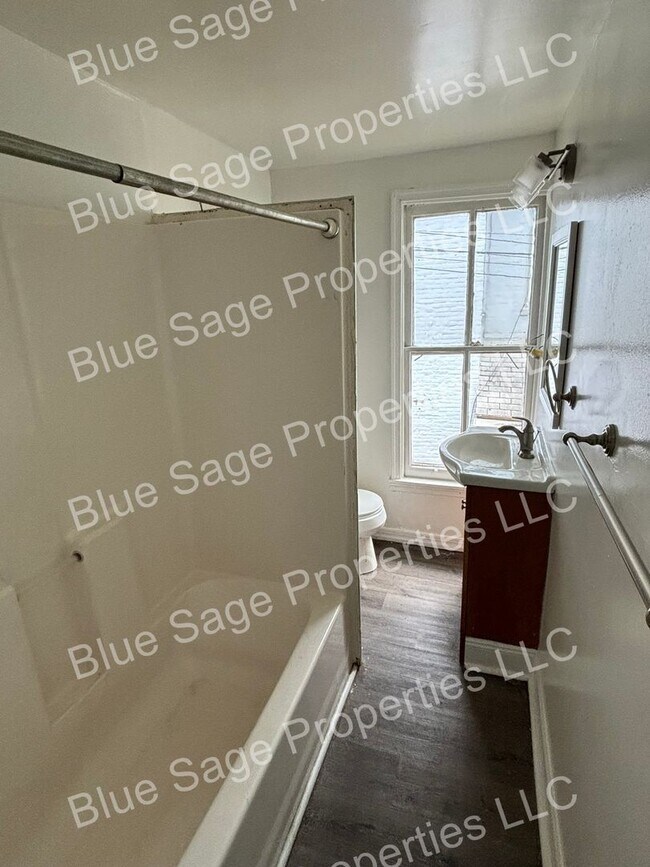 Foto del edificio - Brand New 4 Bedroom 1.5 Bath House in Pottstown!