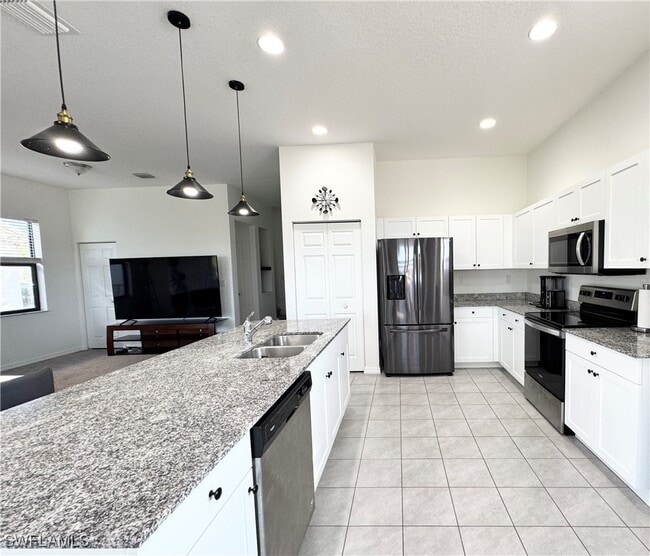 Foto del edificio - 5535 Cassidy Ln