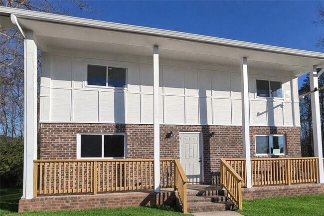 Building Photo - 26 Shadow Ln