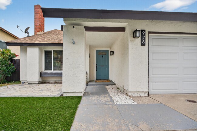 Building Photo - 976 Di Marino St
