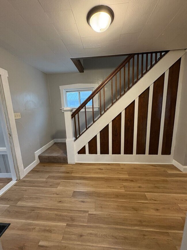 Foto del edificio - 2 Bed House for Rent! **NO APPLICATION FEES**