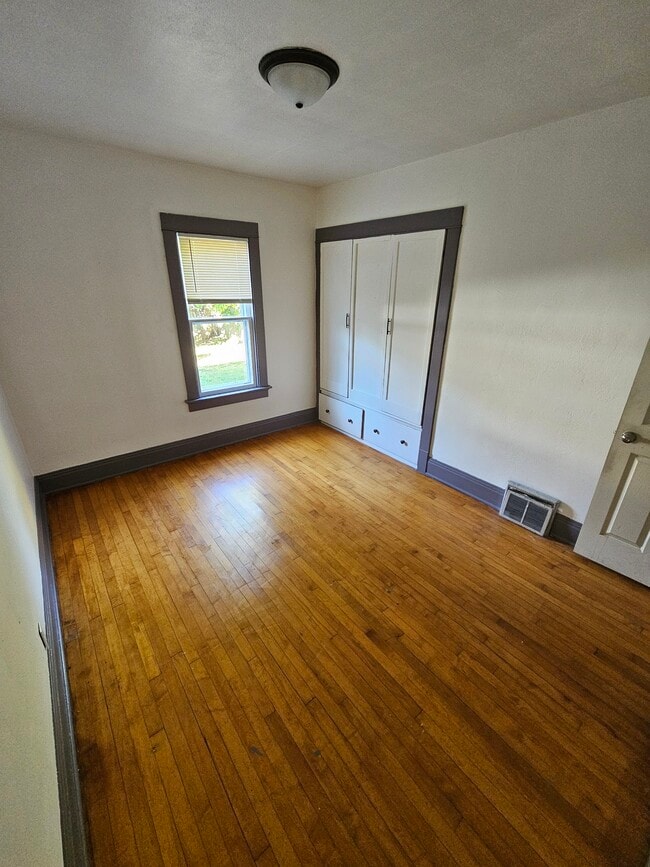 Foto del edificio - 3736 W Dorothy Pl