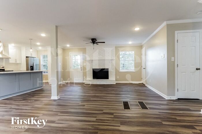 Foto principal - 601 Staffordshire Dr