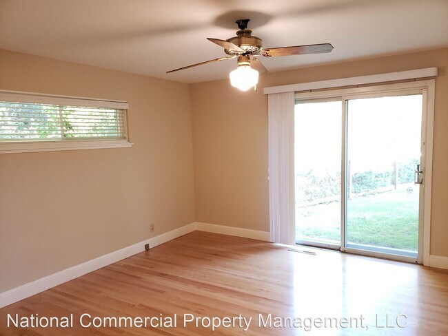 Building Photo - 3 br, 3 bath House - 138 Old Adobe Way