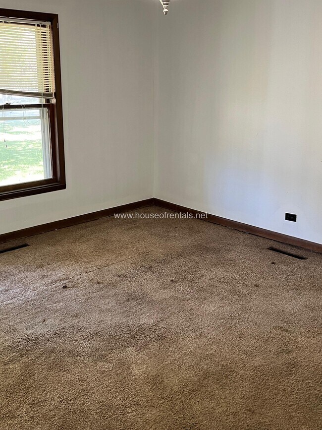 Foto del edificio - 713 S Maple St