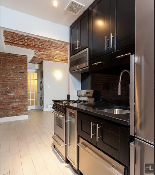 Building Photo - East 18th Street