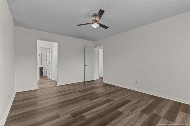 Building Photo - 6897 Candlewood Dr