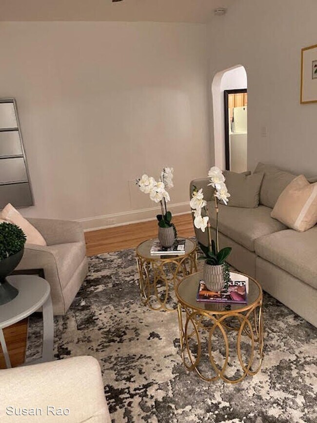 Foto del edificio - 1 br, 1 bath House - 115 D ST SE #201