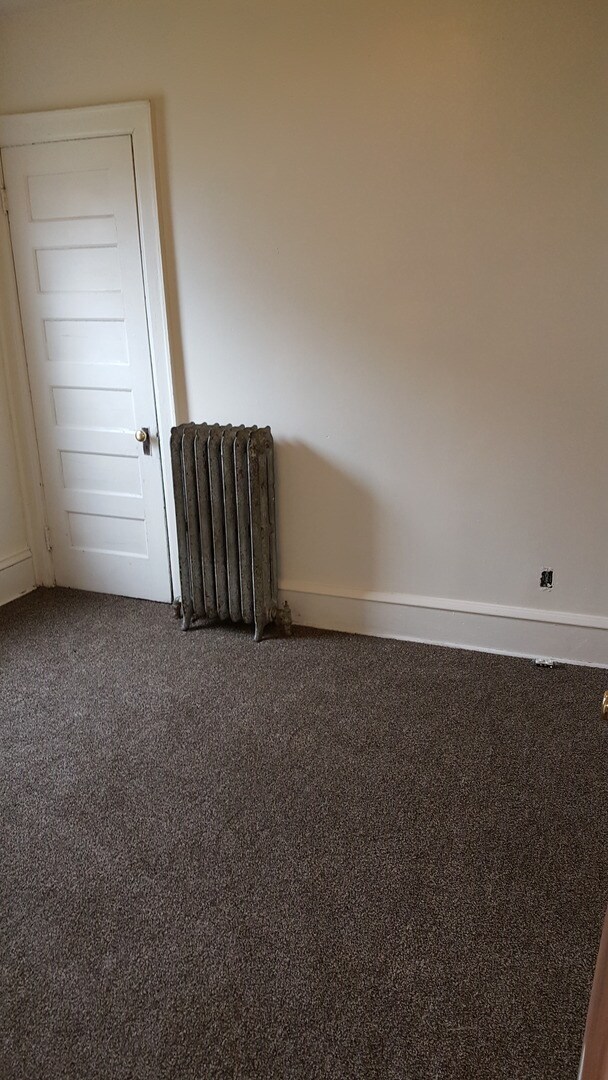 Foto del edificio - 3312-14 W Mt Vernon Ave