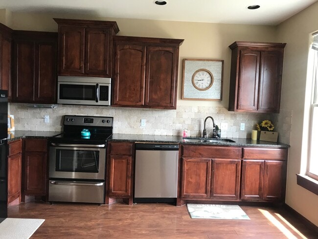 Foto del edificio - 8 NE 7th St