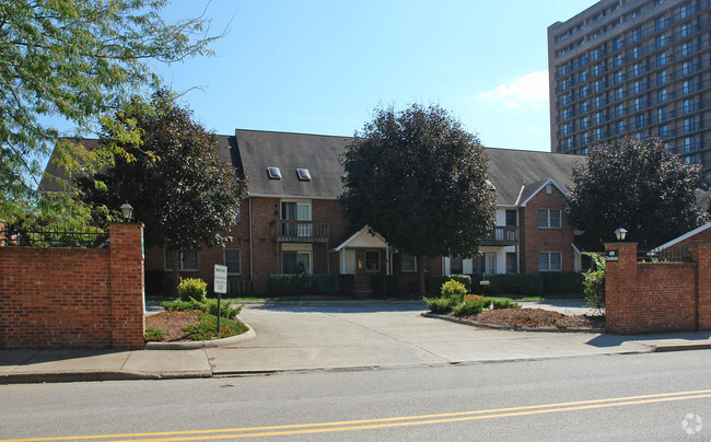 Charleston Center Village - Charleston Center Village Apartments